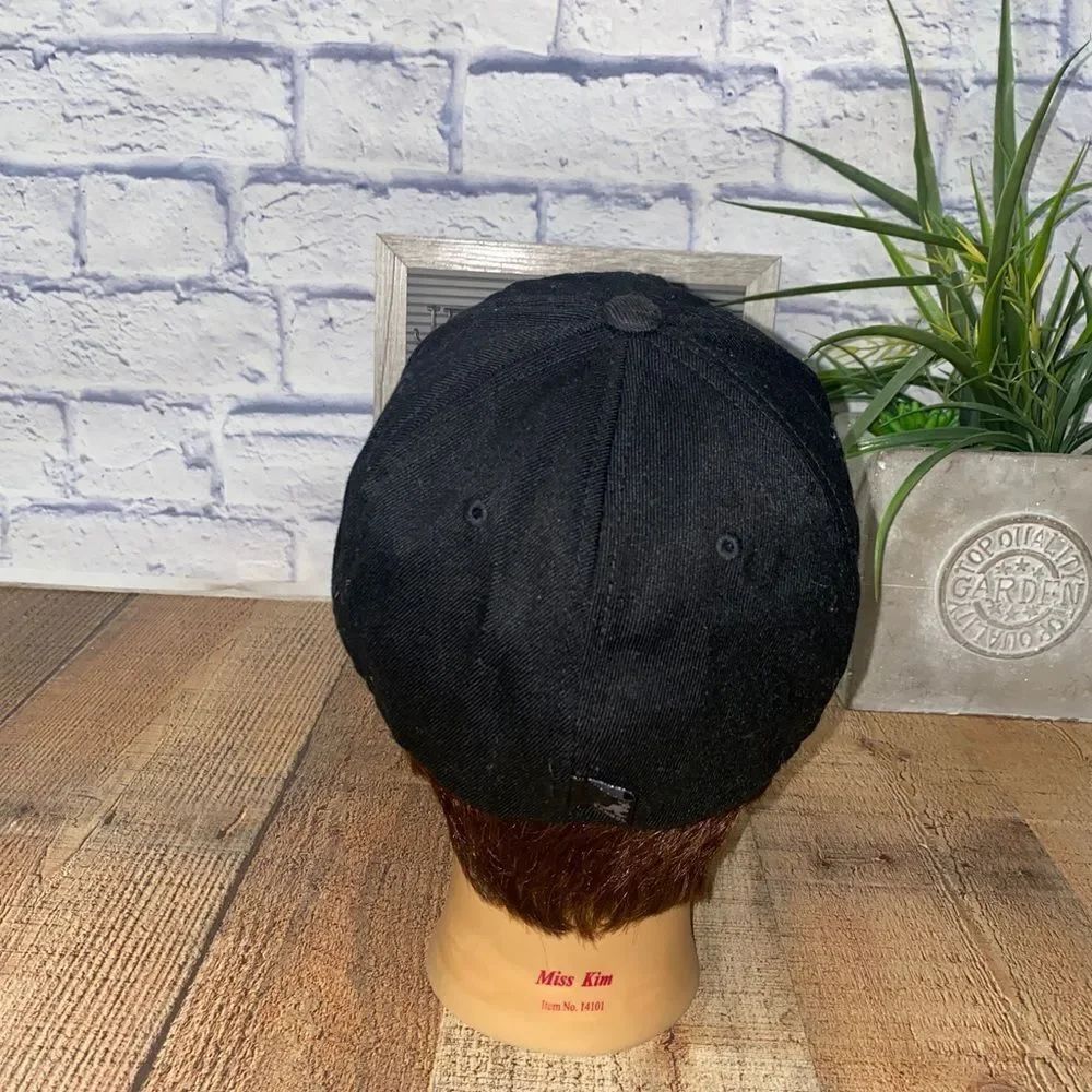 Logo Wool FlexFit Fitted Baseball Cap - Picture 4 of 8
